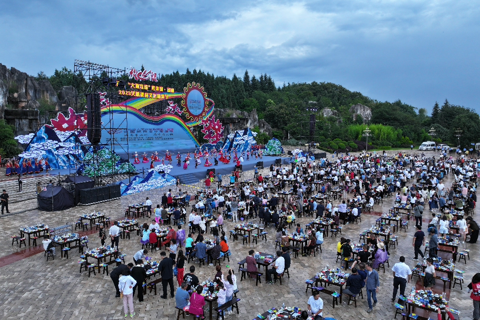 火腿随你吃！云南宣威市举行火腿美食文化旅游节